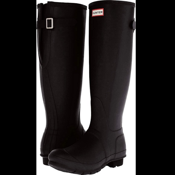Hunter Shoes - Tall, black Hunter boots.